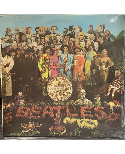 The Beatles - SGT Pepper Lonely Hearts Club Band